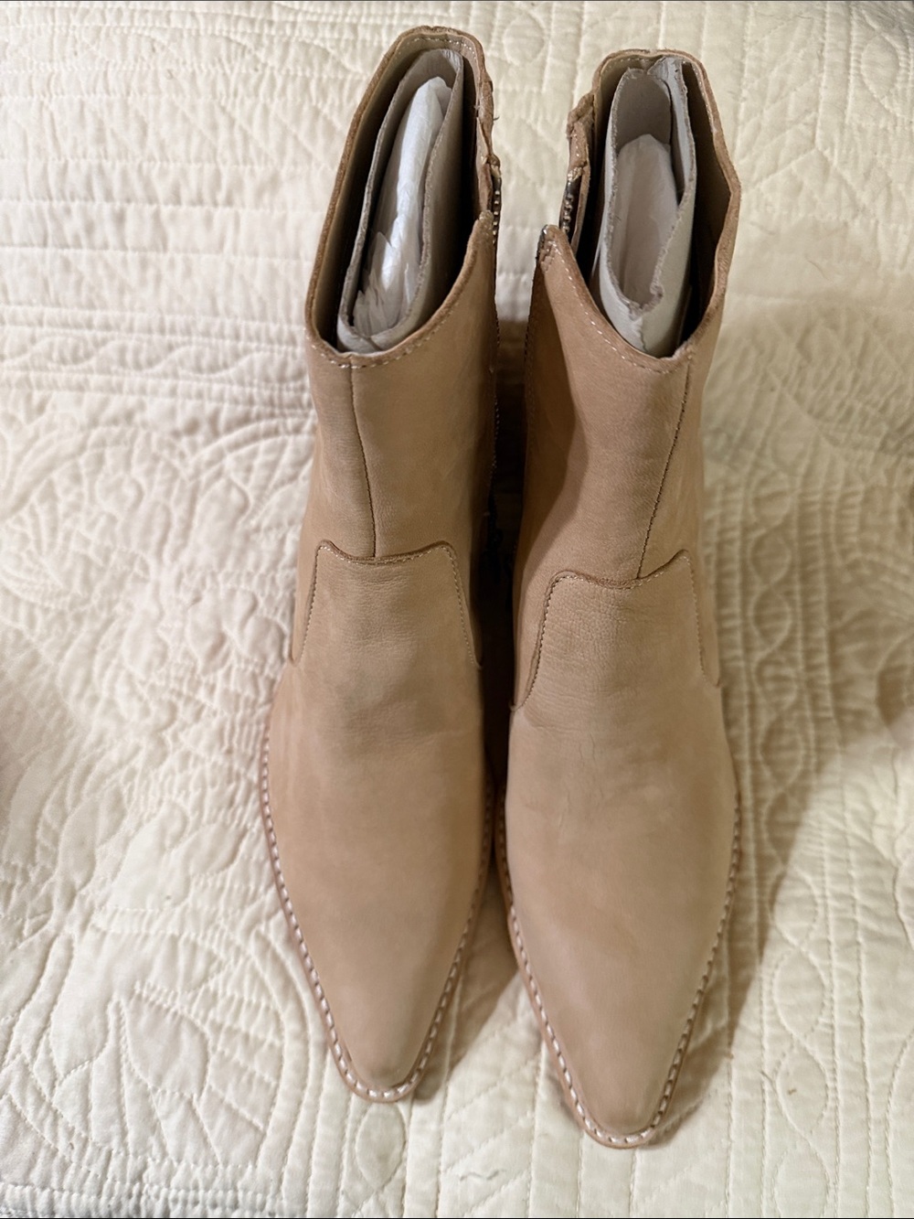 Dolce Vita Taupe Suede Pointed-Toe Ankle Booties. 9.5. New no box